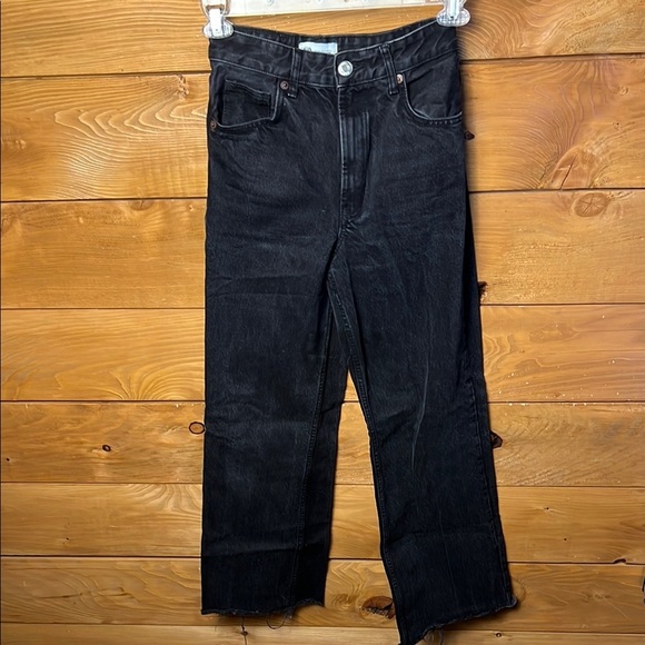 ZARA Womens Black Staright Leg Raw Hem Jeans Denim Size 2 Goth Grunge Streetwear - Picture 1 of 9